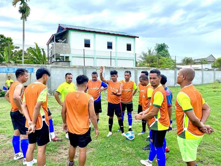 Rona esplikasaun hosi tiu Jako iha kampu Lalenok-Luromata Dili